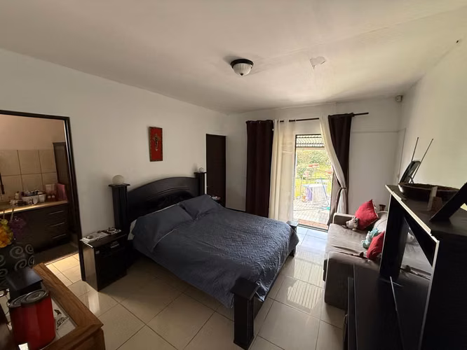 Venta de casa en Los Ángeles de San Rafael de Heredia