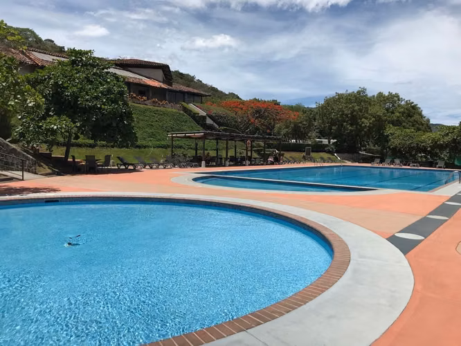 VENTA DE LOTE EN CONDOMINIO VILLA REAL - SANTA ANA - Imagen 5