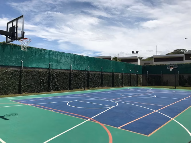 VENTA DE LOTE EN CONDOMINIO VILLA REAL - SANTA ANA - Imagen 10