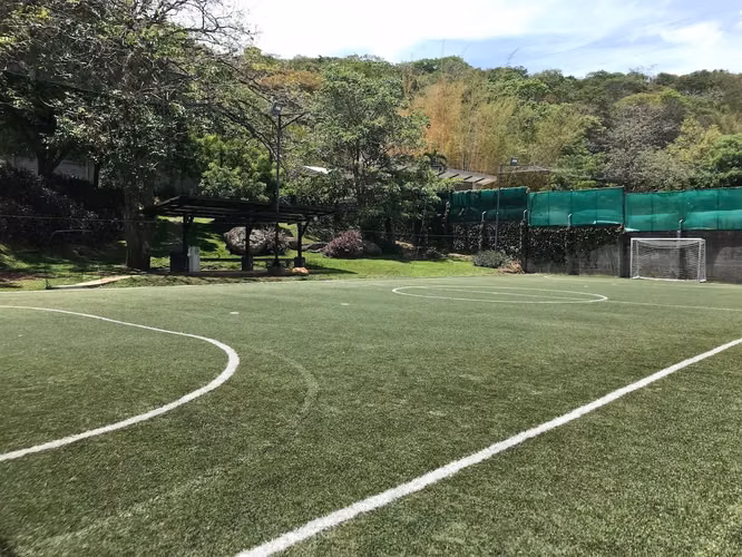 VENTA DE LOTE EN CONDOMINIO VILLA REAL - SANTA ANA - Imagen 7