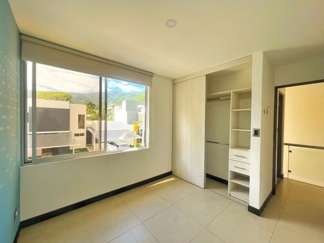 Hermosa casa en venta en Rio Oro Santa Ana, en Condominio! P488 - Imagen 12