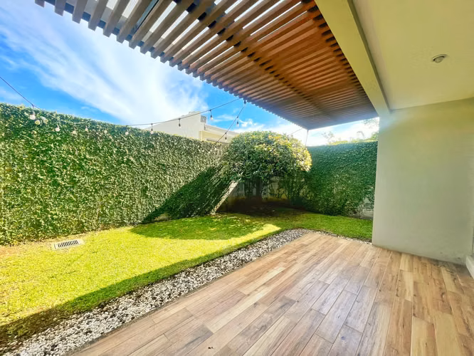 Hermosa casa en venta en Rio Oro Santa Ana, en Condominio! P488 - Imagen 5