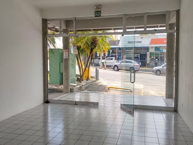 ALQUILER DE LOCAL EN SABANA OESTE