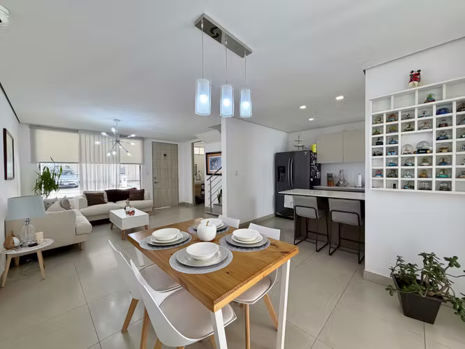 Casa en venta en Santo Domingo de Heredia|En Condominio y con patio