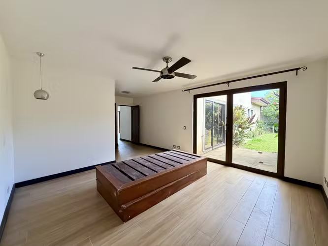 Casa en venta en San Joaquín de Flores de Heredia|Condominio