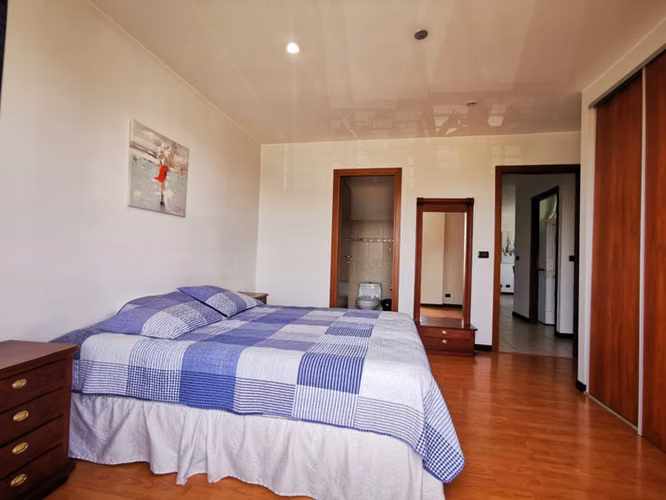 Apartamento amueblado en alquiler, Escazú, Trejos Montealegre.