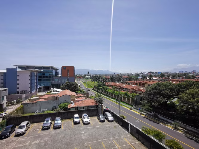 Apartamento amueblado en alquiler, Escazú, Trejos Montealegre.
