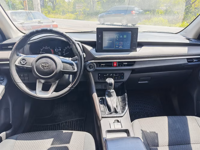 Toyota Yaris Automatico (CVT)2024 Motor 1.5cc