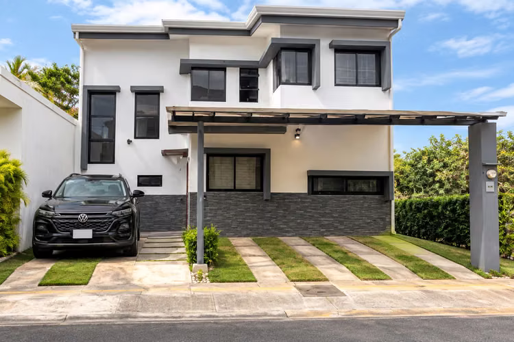 Casa en Venta | 4 Hab. y Principal en PB | Brasil de Santa Ana - Imagen 2