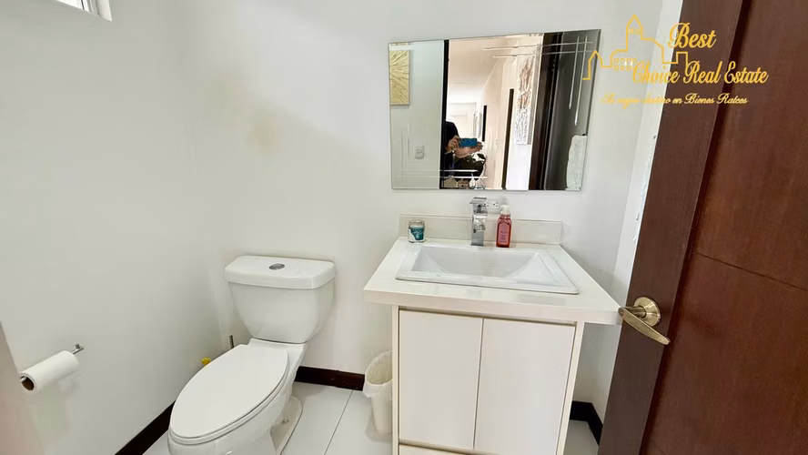 Venta de casa en Escazú Guachipelín- Una planta con piscina propia, en Condominio ¡REBAJADA! - Imagen 9