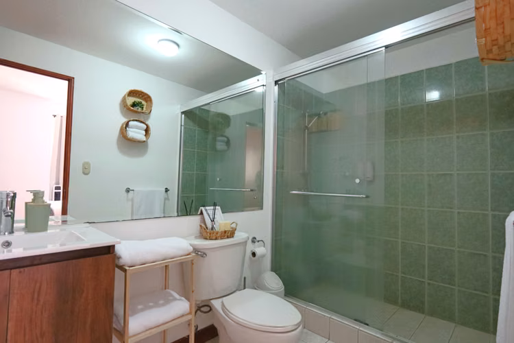 Venta o Alquiler de Apartamento amueblado en La Uruca