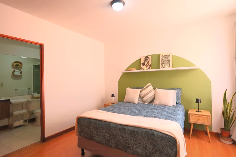 Venta o Alquiler de Apartamento amueblado en La Uruca