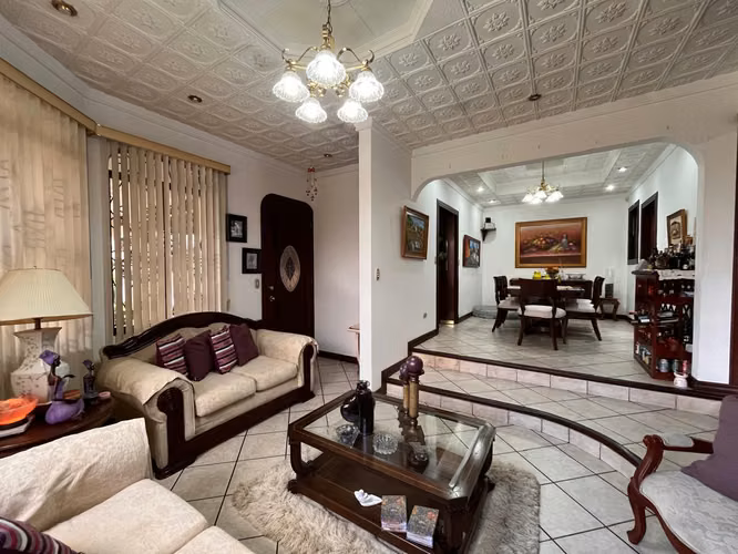 Casa en Venta Guayabos de Curridabat UNA PLANTA - Imagen 9