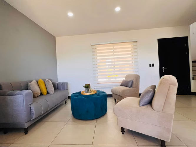 Venta de Casa en Cartago cerca del TEC Condominio Vista de Oreamuno - Imagen 2
