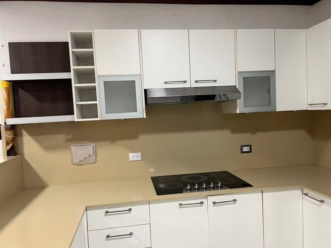 Alquila o se vende casa independiente con uso suelo comercial y RECIDENCIAL sabana Sur por el am pm - Imagen 11