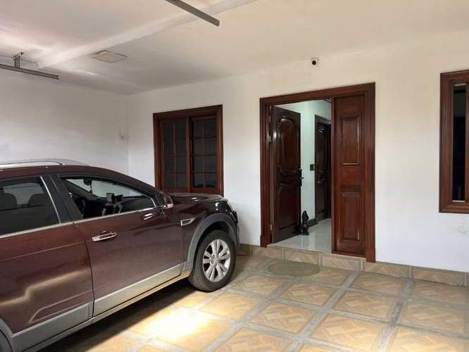 Alquila o se vende casa independiente con uso suelo comercial y RECIDENCIAL sabana Sur por el am pm - Imagen 4