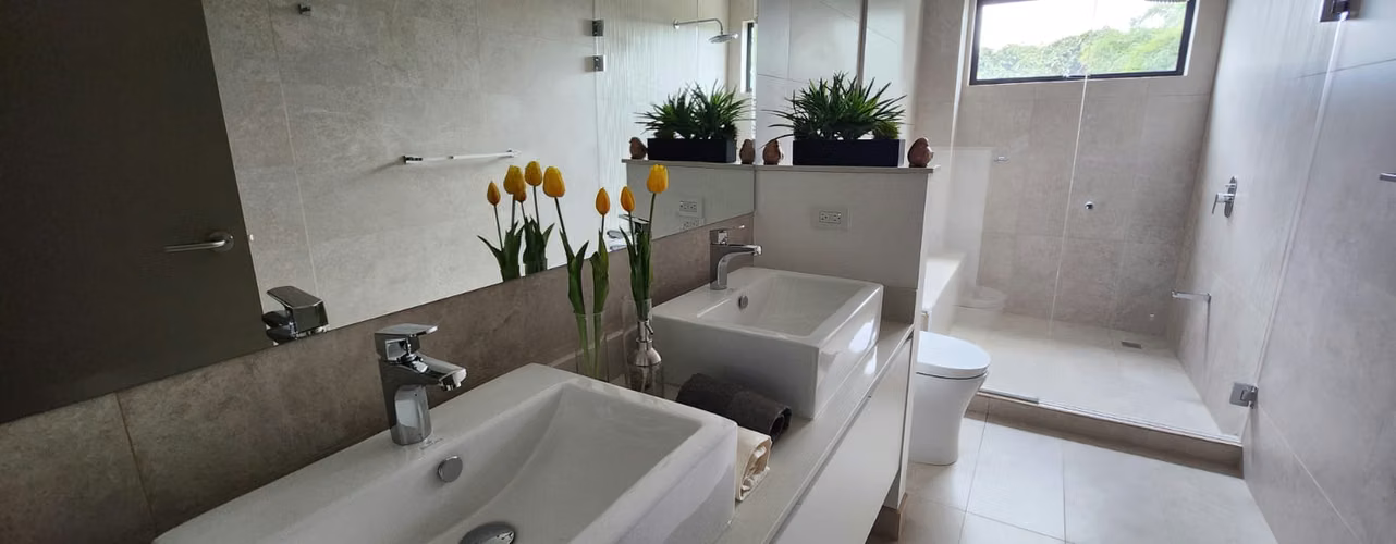 FLAT PREMIUM EN SENDEROS DEL CHIRCA – EXCLUSIVIDAD Y ALTA RENTABILIDAD EN ESCAZÚ - Imagen 16