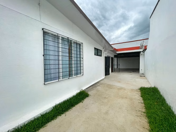 SE VENDE CASA DE UNA PLANTA EN ROHRMOSER - Imagen 15