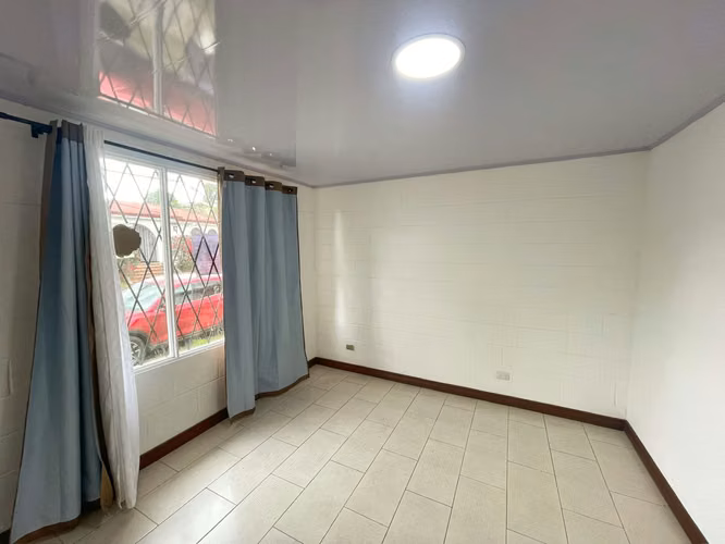 SE VENDE CASA DE UNA PLANTA EN ROHRMOSER - Imagen 8