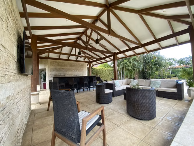 VENTA DE CASA EN CONDOMINIO BOSQUES DE LINDORA CON PISCINA - Imagen 16