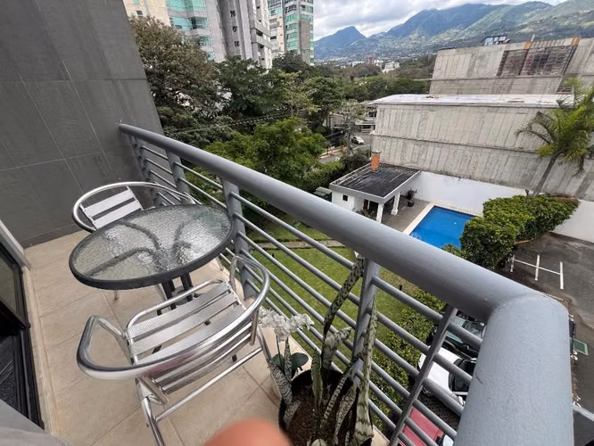 Apartamento en venta en Trejos Montealegre, Escazú – Ubicación privilegiada junto a Avenida Escazú - Imagen 6