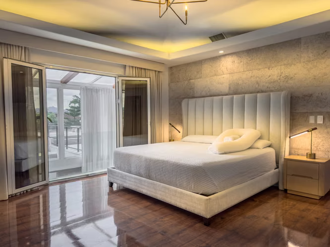 VENTA DE CASA EN CONDOMINIO CERRO ALTO
