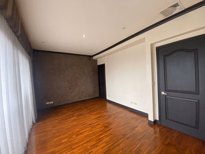 APARTAMENTO EN VENTA EN CONDOMINIO RIVERSIDE - PENTHOUSE