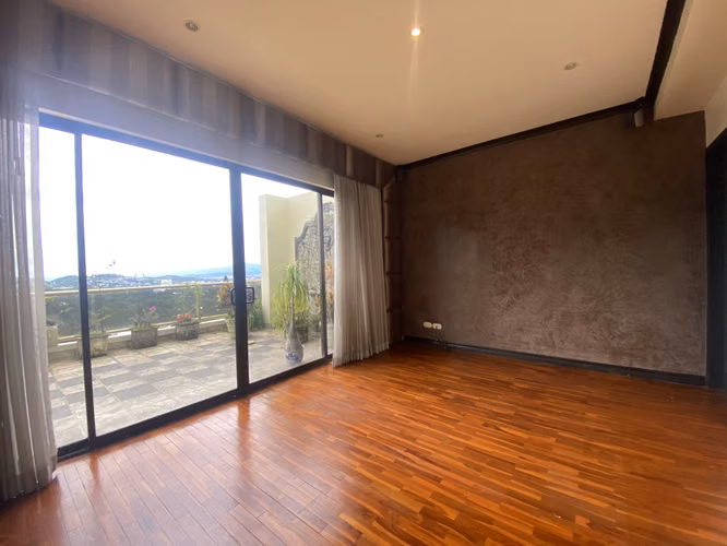 APARTAMENTO EN VENTA EN CONDOMINIO RIVERSIDE - PENTHOUSE