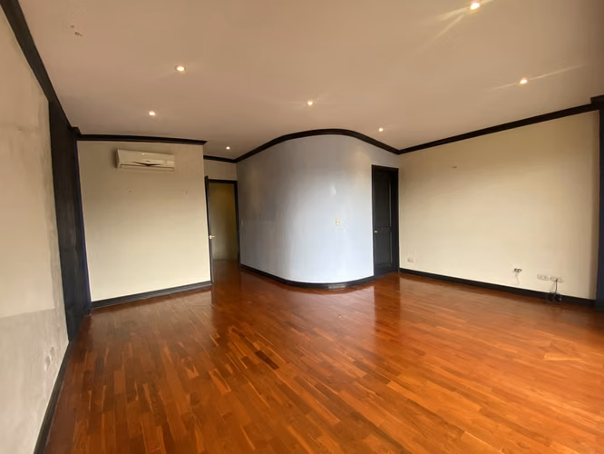 APARTAMENTO EN VENTA EN CONDOMINIO RIVERSIDE - PENTHOUSE