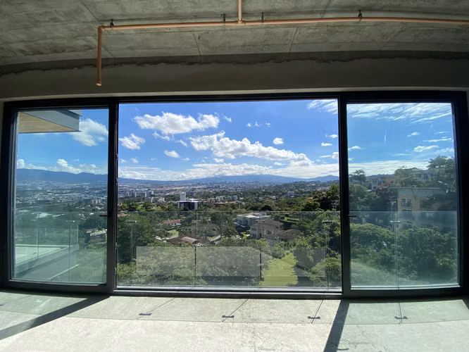 VENTA DE APARTAMENTO EN ESCAZU CON ACABADOS DE LUJO