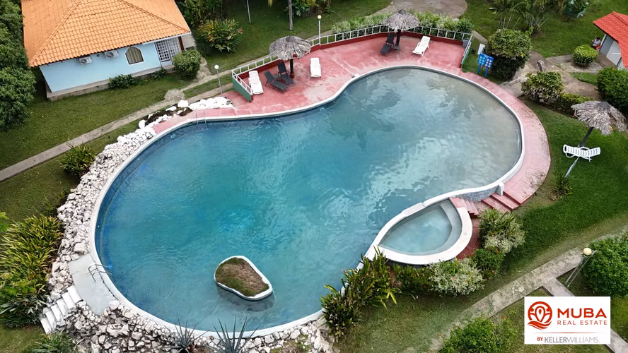 Encantadora casa en Villagio 2 Gated Community – Playa Potrero, Guanacaste, Costa Rica - Imagen 2