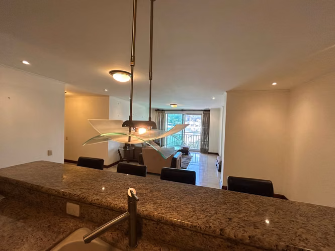 ALQUILER Apartamento Amoblado, cerca de Multiplaza Escazú. Vista panorámica - Imagen 6