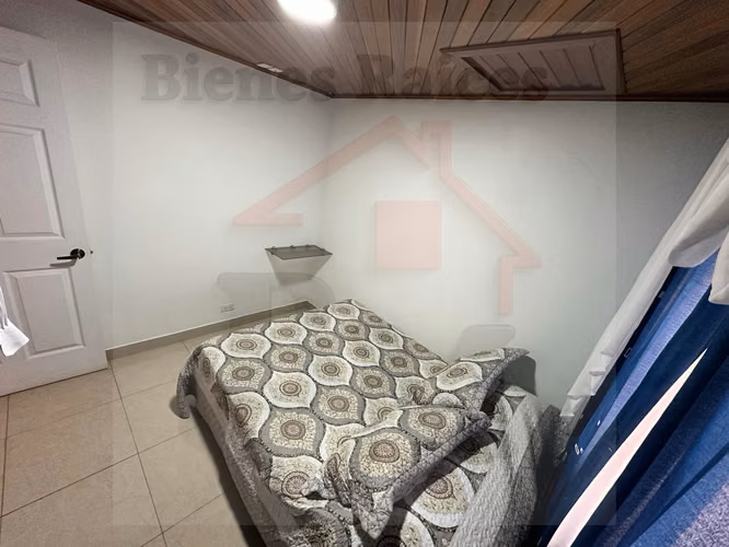 Se Vende Casa en San Isidro de Heredia !!! - Imagen 5