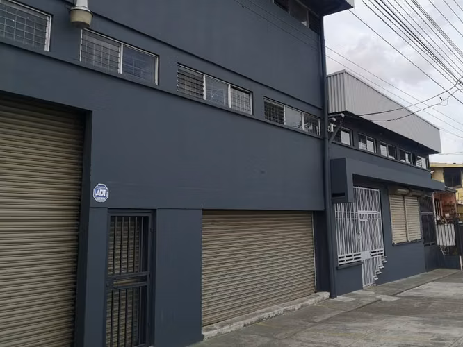 Edificio en San Francisco de Dos Ríos, San José - Imagen 3