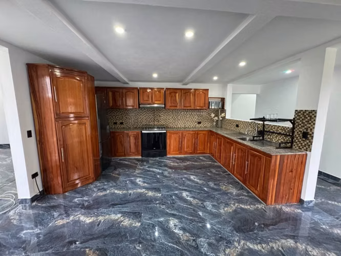 Se vende casa en Atenas -  Residencial El Güizaro