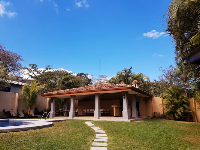 VENTA DE CASA EN CONDOMINIO EL CORTIJO PARA INVERSION - Imagen 13