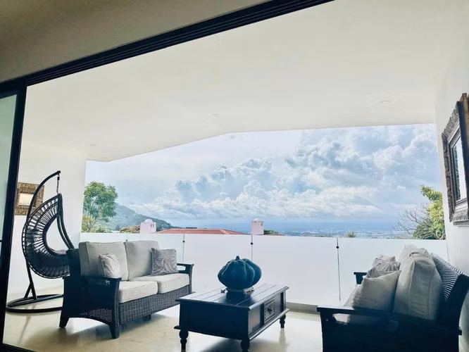 Casa en condominio a la venta en Escazú en DENDERA con línea blanca - Imagen 3