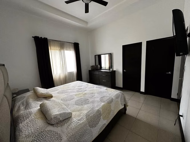 Hermosa Casa en Venta en Condominio Santa Ana Hills - Casa con Excelente ubicación - Imagen 11