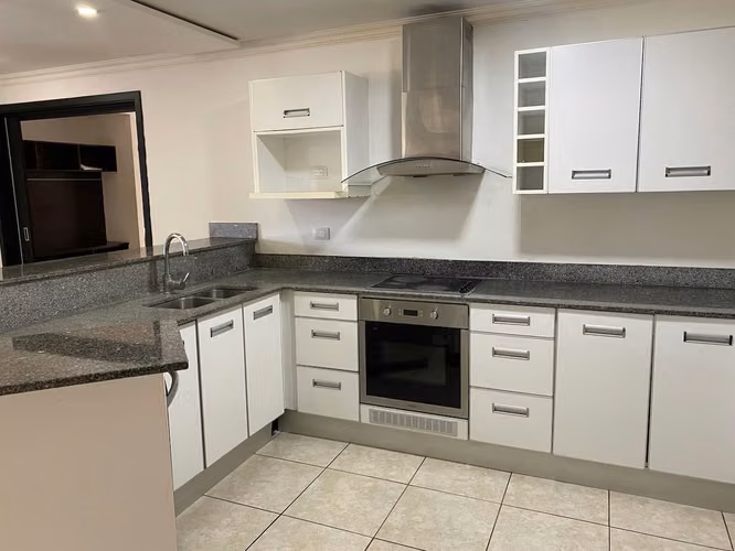 VENTA DE APARTAMENTO EN SANTA ANA PARA INVERSIÓN