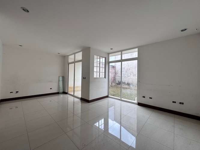 Venta de casa de Dos Plantas en Condominio Tramonto - Imagen 3