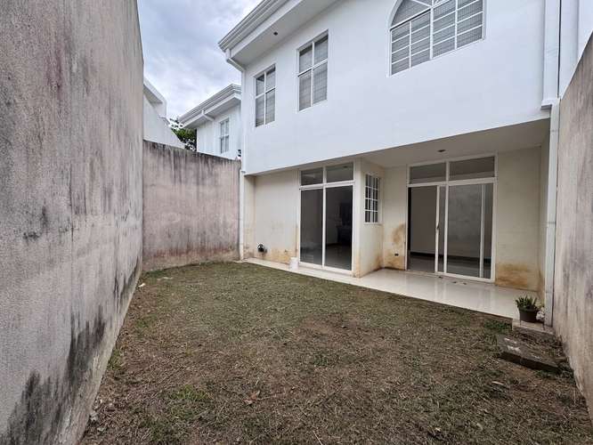 Venta de casa de Dos Plantas en Condominio Tramonto - Imagen 5