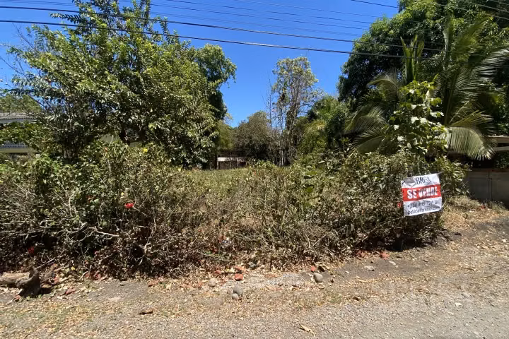 Lote en Tivives Cerca de la Playa con Planos Aprobados - Imagen 2