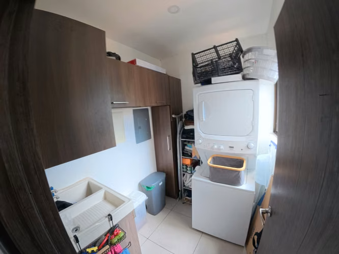 Amplia casa de 170 m² con extras y excelente ubicación ( JS 1322 25 )