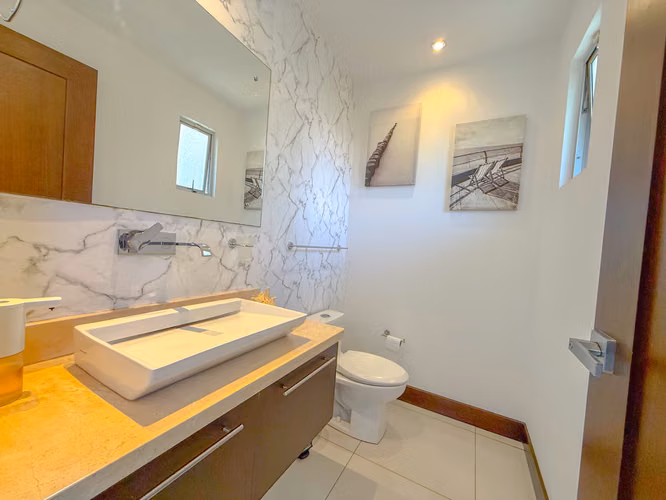 Casa moderna en venta | Condominio La Guácima