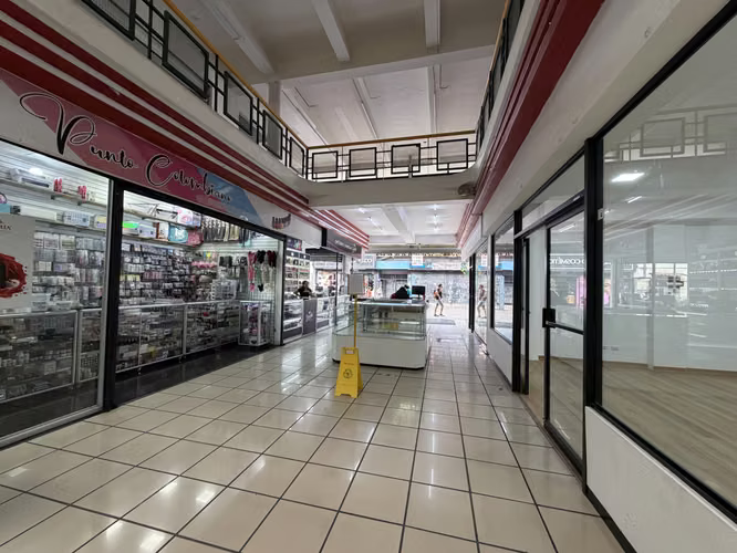 Locales comerciales en Avenida Central – Corazón de San José - Imagen 9