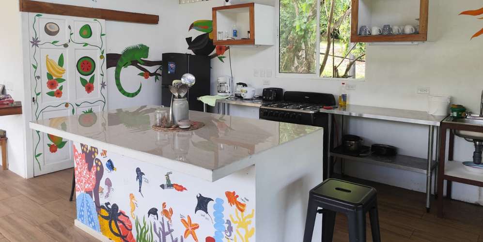 Casa 5 habs en Cahuita Talamanca - cerca Parque Nacional - playa y