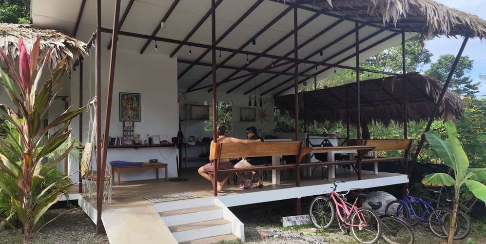 Casa 5 habs en Cahuita Talamanca - cerca Parque Nacional - acceso