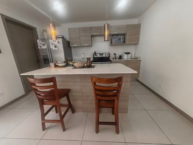 Se vende casa en Escazú Urbano. Oportunidad!