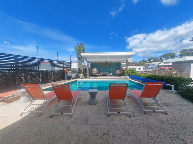 Se vende casa en Escazú Urbano. Oportunidad!