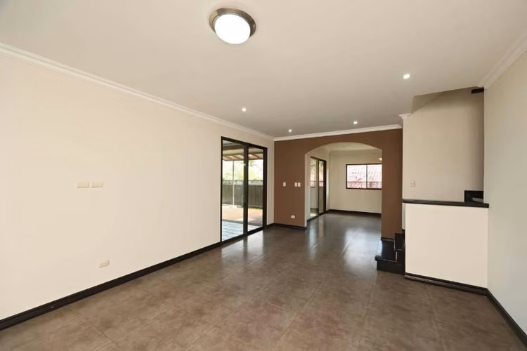 VENTA  DE EXCLUSIVA CASA EN CONDOMINIO EN PIEDADES DE  SANTA ANA - Imagen 2